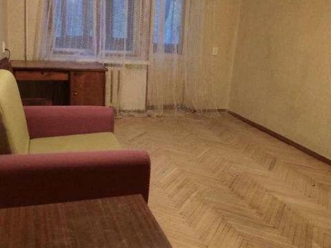 квартира за адресою Космонавтів вул., 8