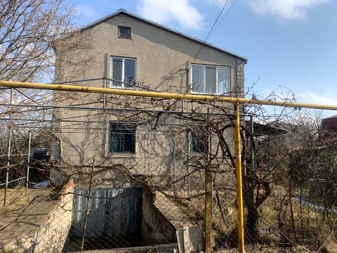 будинок за адресою Центральна вул.