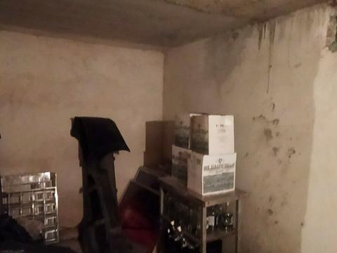 паркомісце за адресою Антона Головатого вул., 7