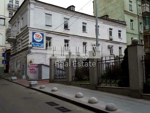 комерційна за адресою Тараса Шевченка пров., 1