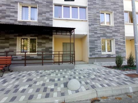 комерційна за адресою Ревуцького вул., 54-А