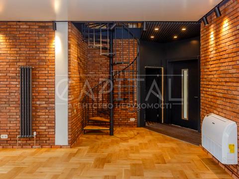 будинок за адресою Набережна вул.