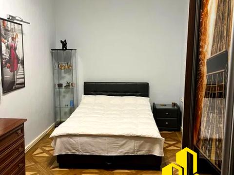 квартира за адресою Дорошенка вул., 44