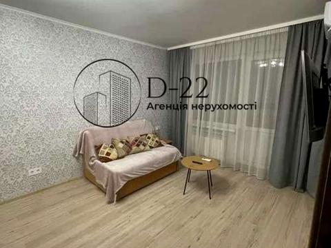 квартира за адресою Леся Курбаса просп., 18