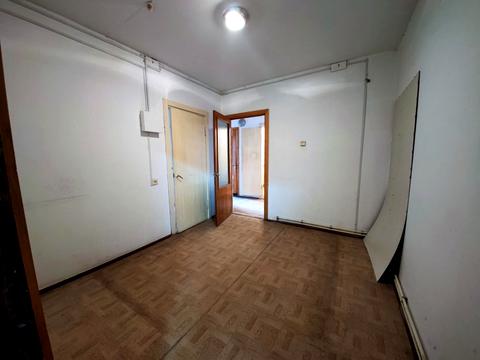 комерційна за адресою 24 Серпня вул., 3