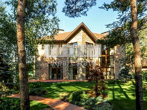 будинок за адресою Молодіжна вул.