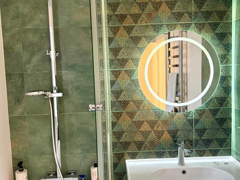 будинок за адресою Озерна, 8ж