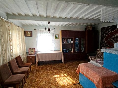 будинок за адресою с. Плужники, Червоноармійська