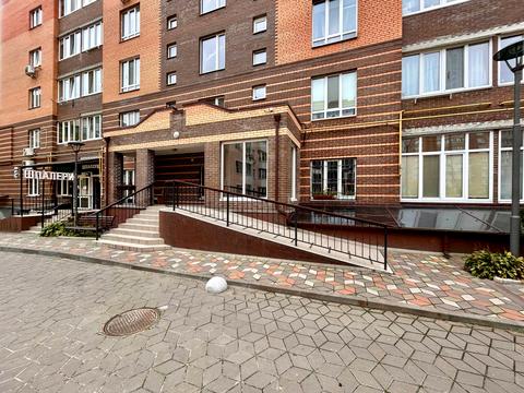 комерційна за адресою Лісова вул., 50