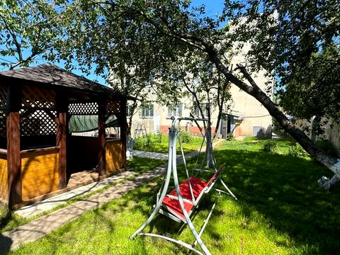 будинок за адресою Небесної Сотні просп. (Маршала Жукова)