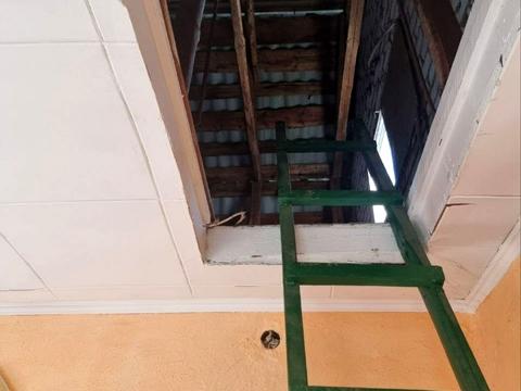 будинок за адресою с-ще. Світле, Персикова