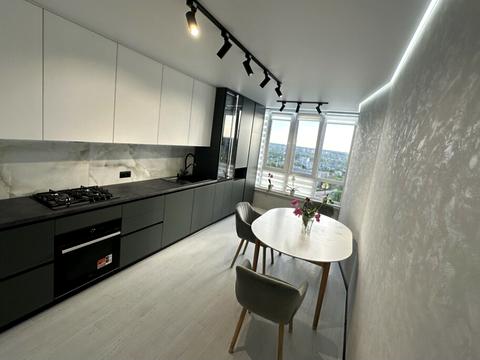 квартира за адресою Домбровського вул., 3 г