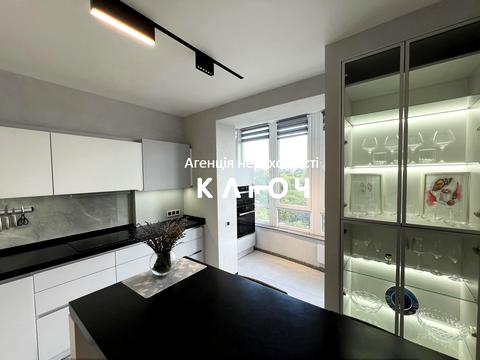 квартира за адресою Івана Похитонова вул., 7