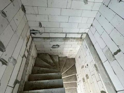 будинок за адресою лугова