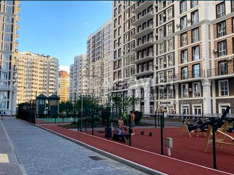 комерційна за адресою Михайла Максимовича вул. (Онуфрія Трутенка), 24-В