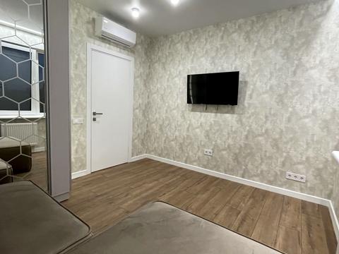 квартира за адресою Літературна вул., 10