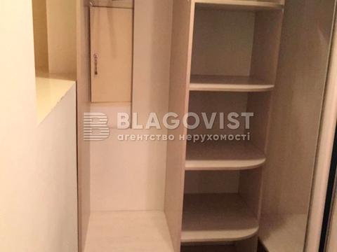 квартира за адресою Саперно-Слобідська вул., 8