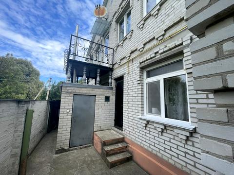 будинок за адресою Шкільна