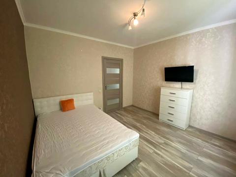 квартира за адресою Ревуцького вул., 18