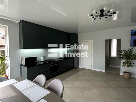 дом по адресу Квітнева, 5