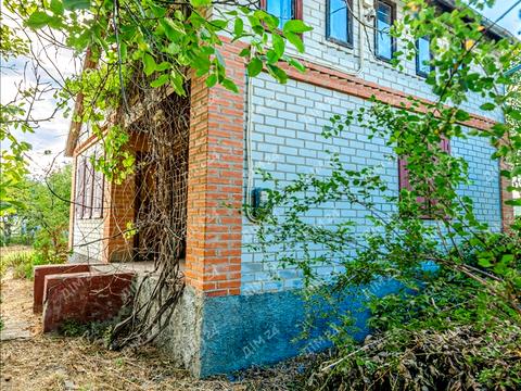 будинок за адресою Центральна, 1