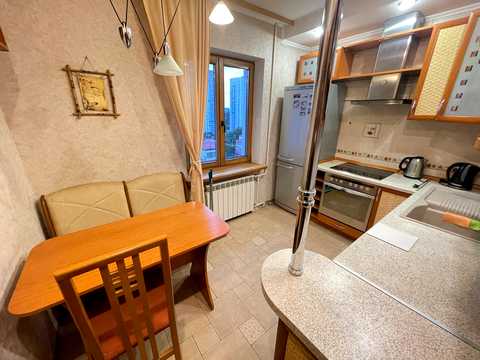 квартира за адресою Йорданська вул. (Лайоша Гавро), 11-Д