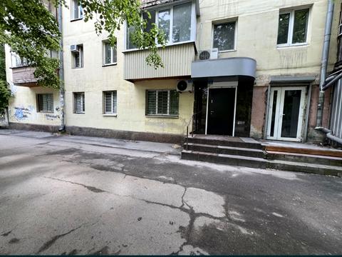 комерційна за адресою Олександра Поля просп. (Кірова), 135