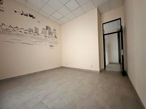 комерційна за адресою Ломоносова, 40