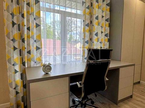 дом по адресу Левка Лукьяненко ул. (Октябрьская)