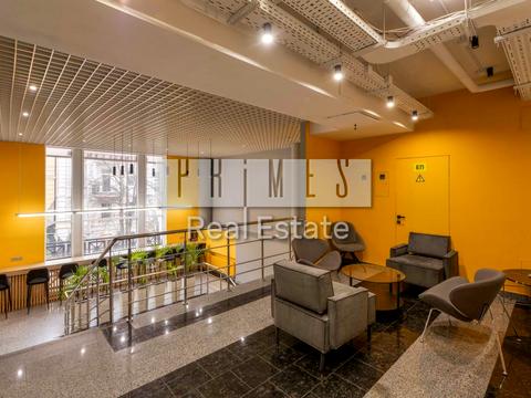 комерційна за адресою Боричів Тік вул., 38В