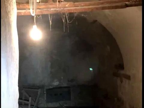 комерційна за адресою Дерибасівська вул., 16