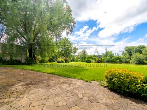 будинок за адресою Центральна, 3