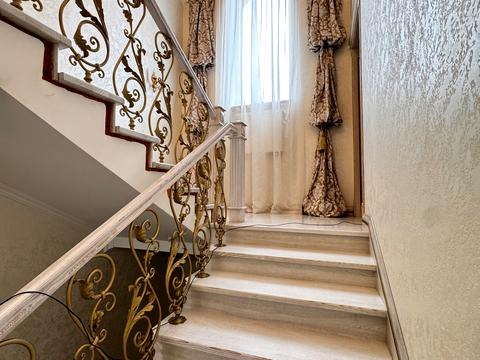 будинок за адресою с. Плюти, Абрикосова, 9