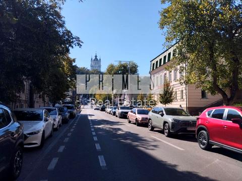комерційна за адресою Андріївська вул., 7
