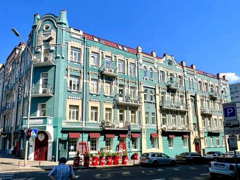 комерційна за адресою Володимирська вул., 97/37