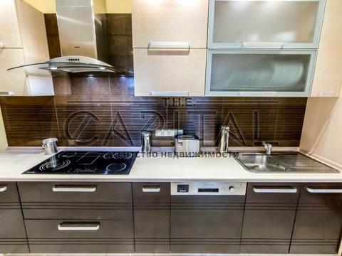 будинок за адресою Київ, Локомотивна вул.