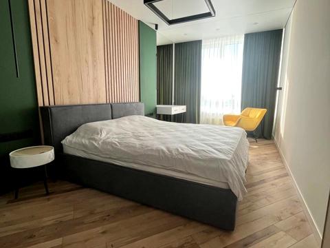 квартира за адресою Дніпровська набережна вул., 15-К