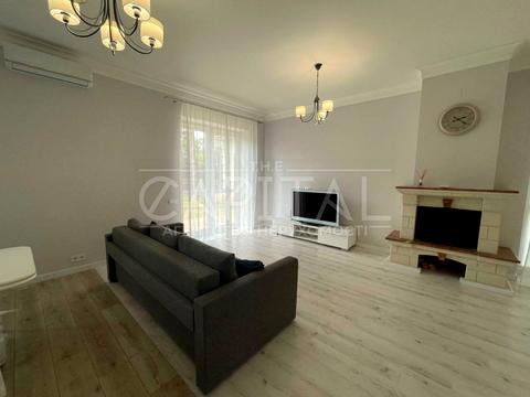 будинок за адресою смт. Козин, Козин