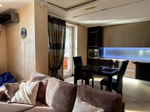 квартира за адресою Ревуцького вул., 9