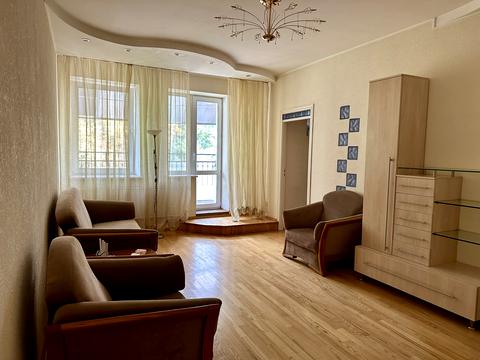 квартира за адресою Десятинна вул., 1/3