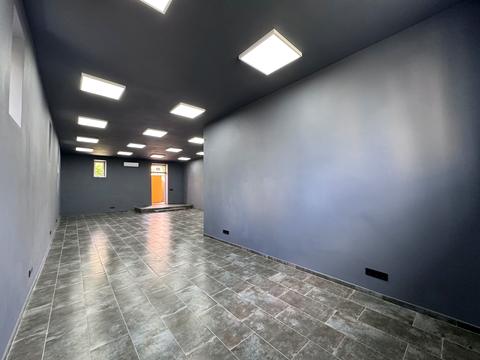 комерційна за адресою Богдана Хмельницького вул., 11
