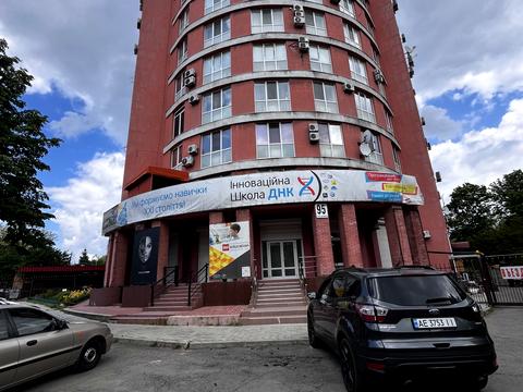комерційна за адресою Науки просп. (Гагаріна), 95-А