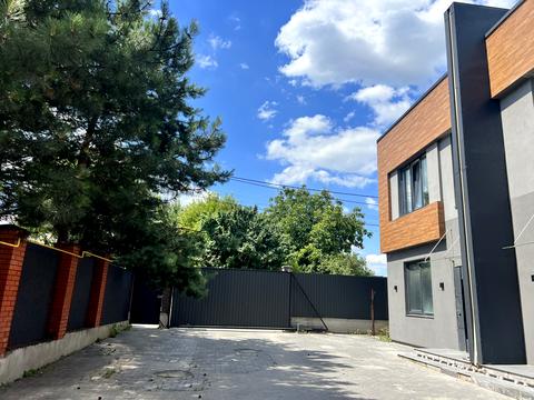 будинок за адресою Олекси Тихого пров., 2 к1