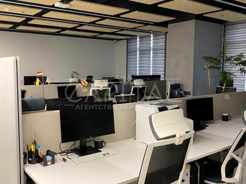 комерційна за адресою Ярославська вул., 58