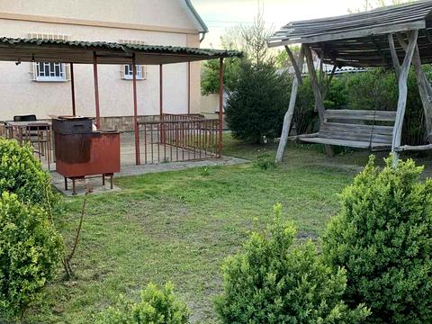 будинок за адресою Вишнева вул.