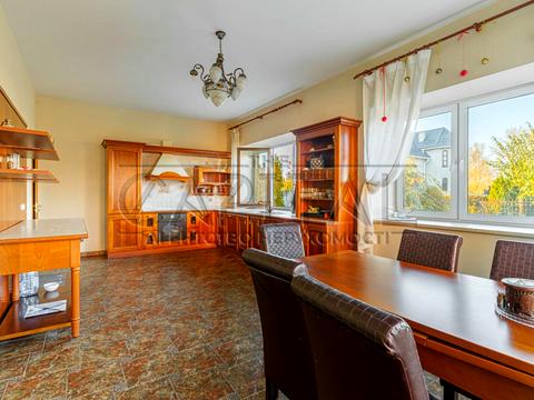 будинок за адресою Виноградна, 1