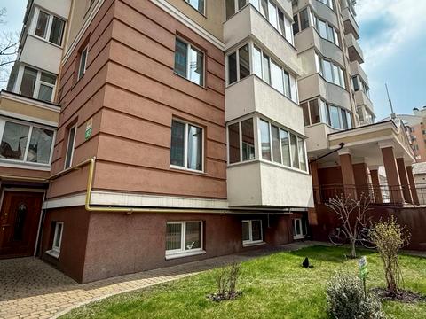 комерційна за адресою Ярослава Мудрого вул., 1
