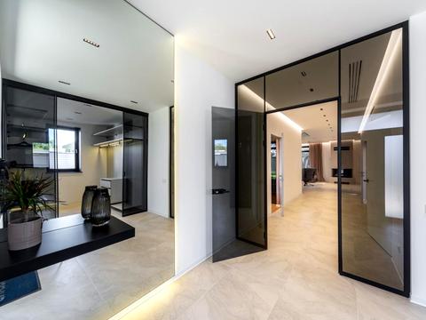 будинок за адресою Осіння, 2