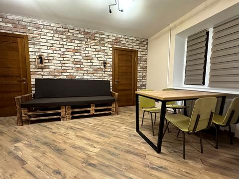квартира за адресою Кленова вул., 1