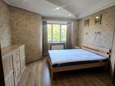 квартира за адресою Кирилівська вул. (Фрунзе), 117